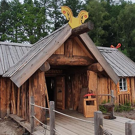 Vittfarnas Vikingaby Villa Sosdala Luaran gambar